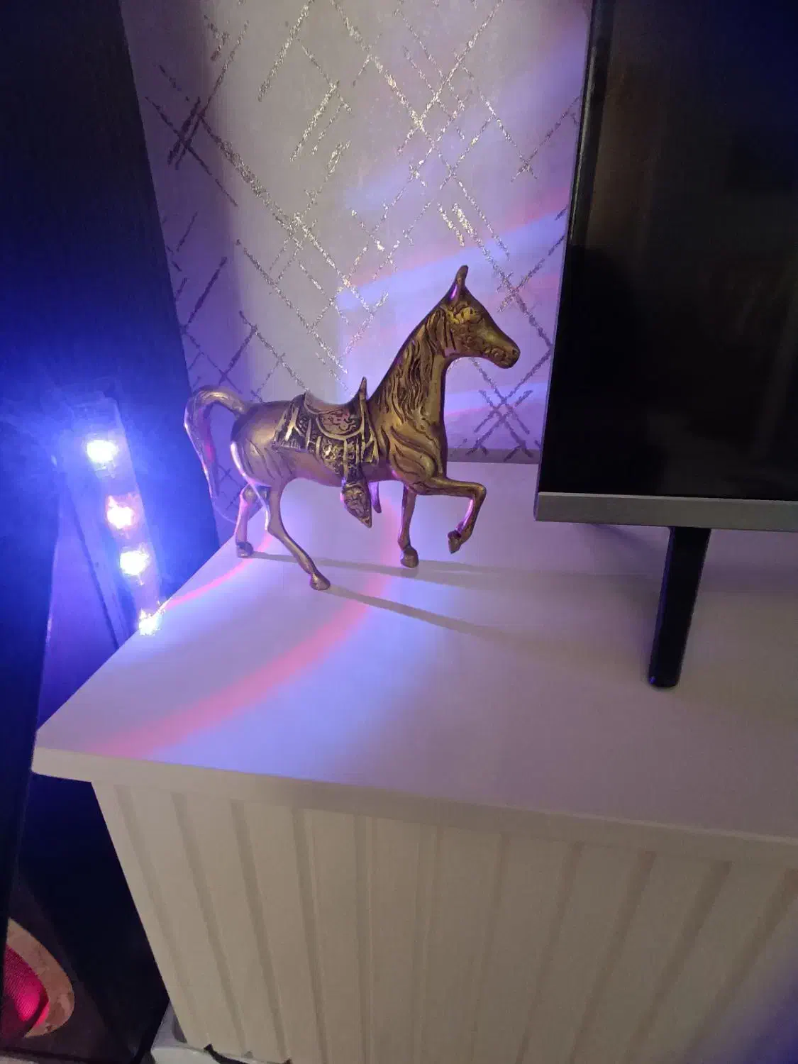 وسایل برنجی قدیمی|کلکسیون اشیاء عتیقه|فردوسیه, |دیوار