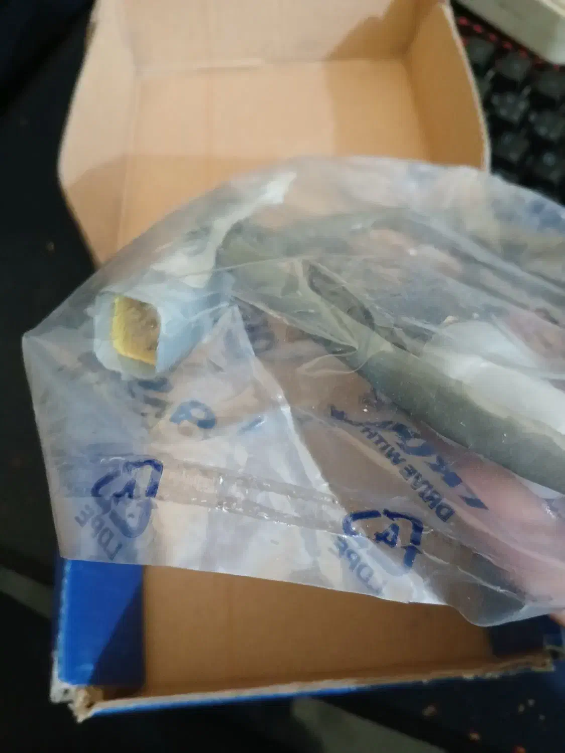 سنسور اکسیژن ۴۰۵ xu7|قطعات یدکی و لوازم جانبی|اهواز, بهارستان|دیوار