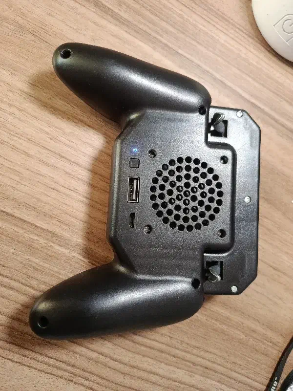 دسته کالاف وپابجی|کنسول، بازی ویدئویی و آنلاین|شیراز, باهنر|دیوار