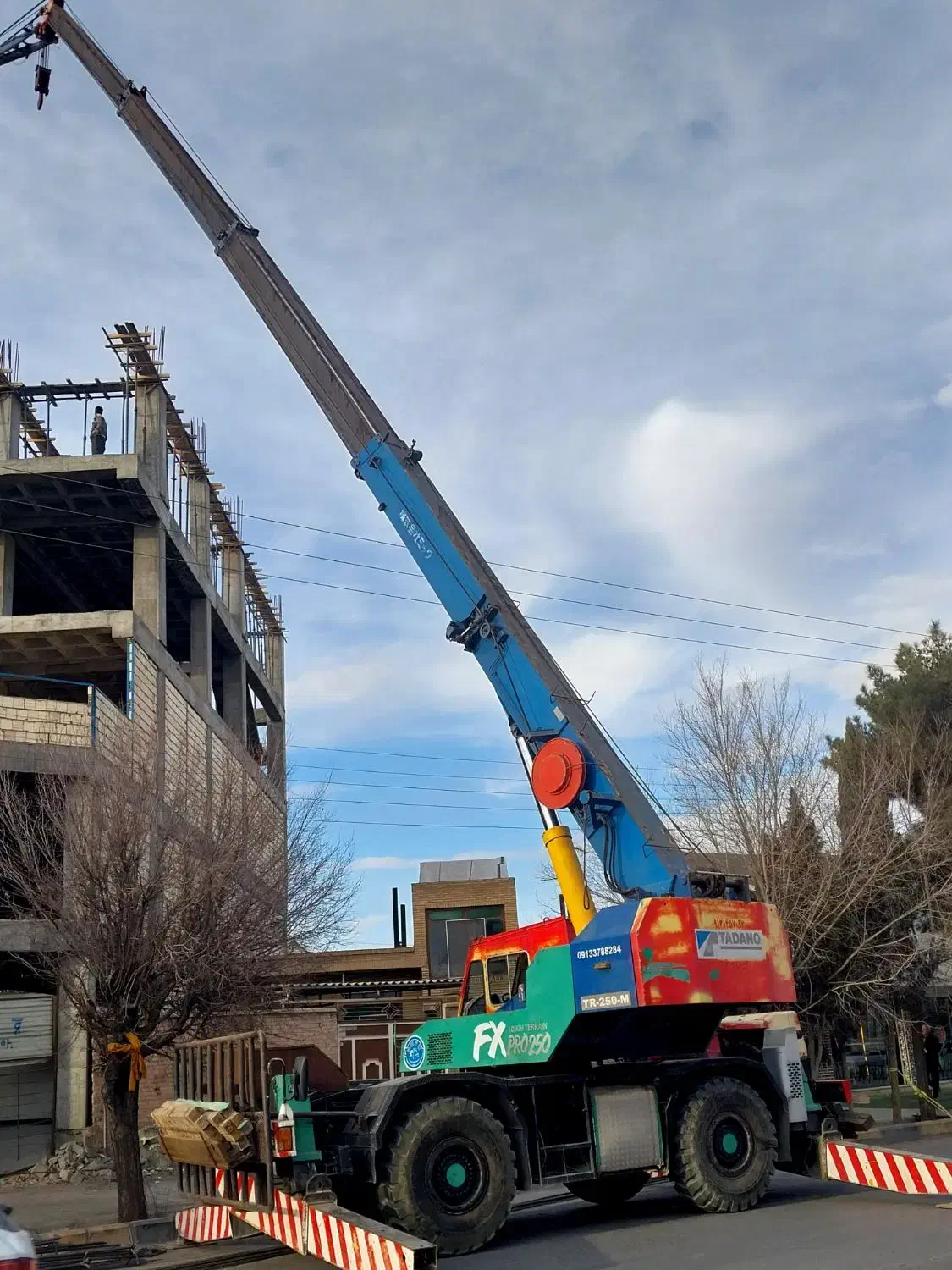 جرثقیل ۲۵ تن|خودرو سنگین|کرمان, |دیوار