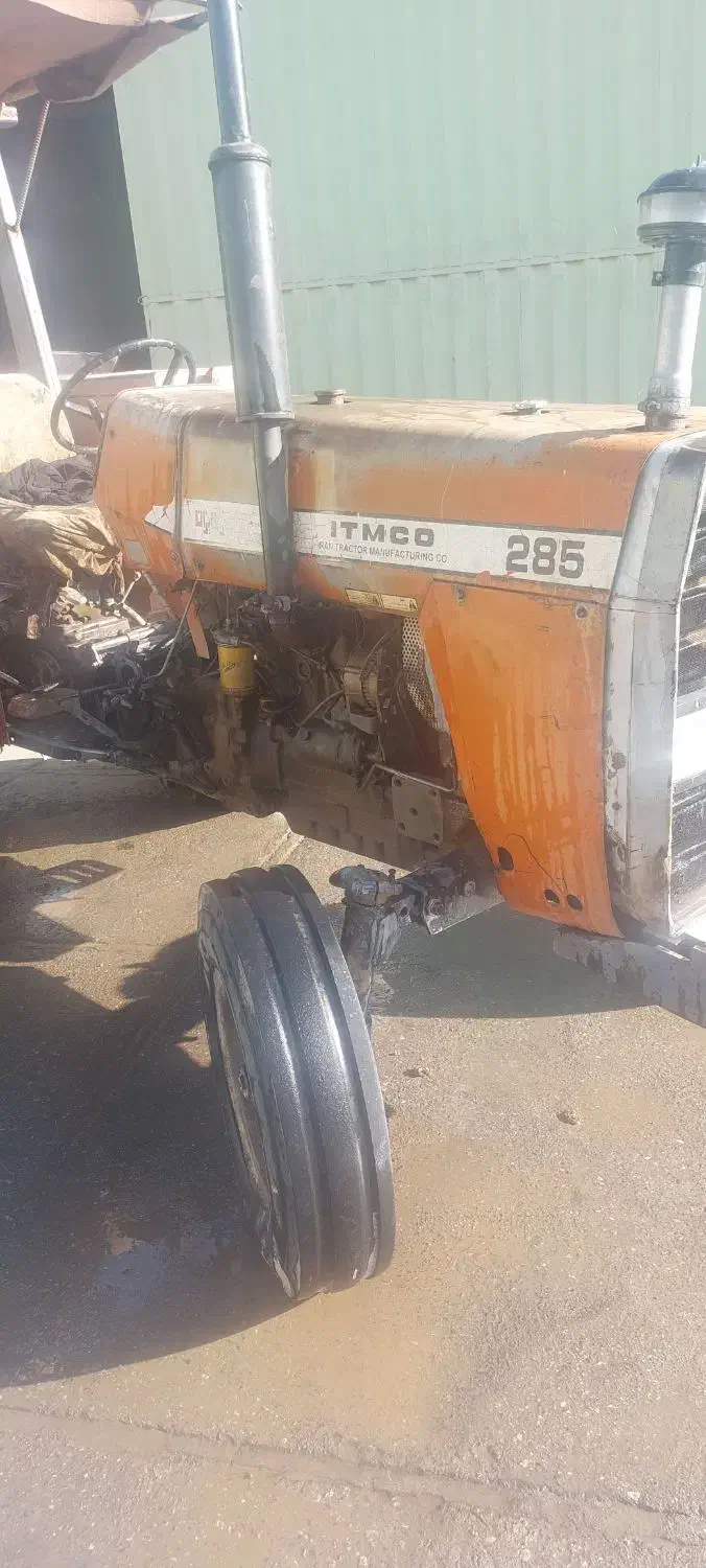 تراکتورمدل ۸۲ بشرط سالمی|خودرو سنگین|دورود, |دیوار