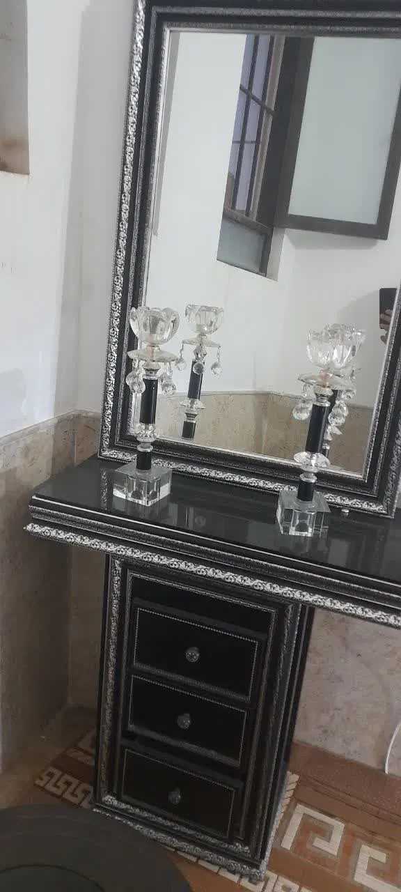 مبل|مبلمان خانگی و میز عسلی|میبد, |دیوار