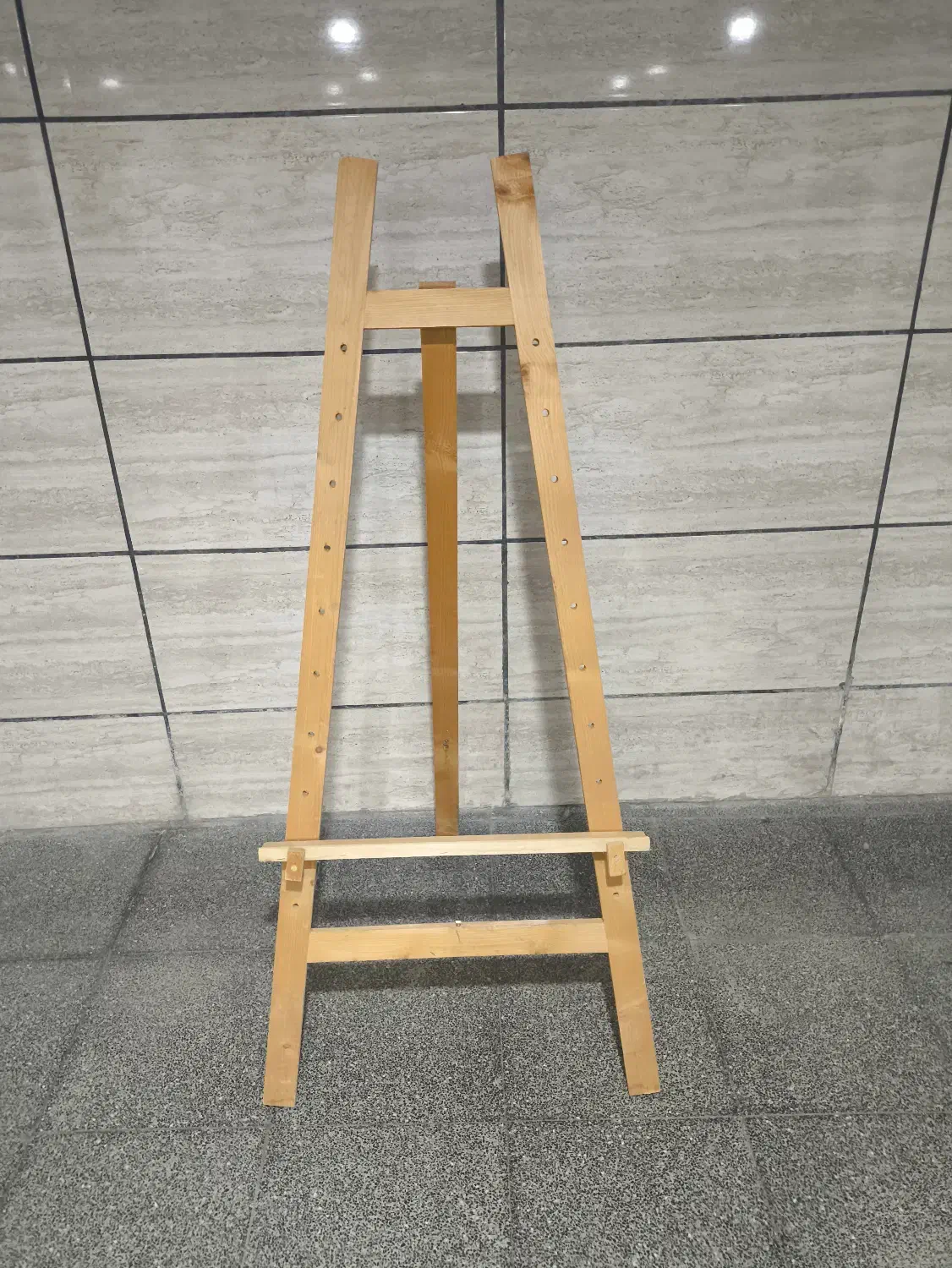 سه پایه چوبی مناسب بوم نقاشی عکس وایت برد و...|لوازم التحریر|شیراز, شهرک بهشتی|دیوار