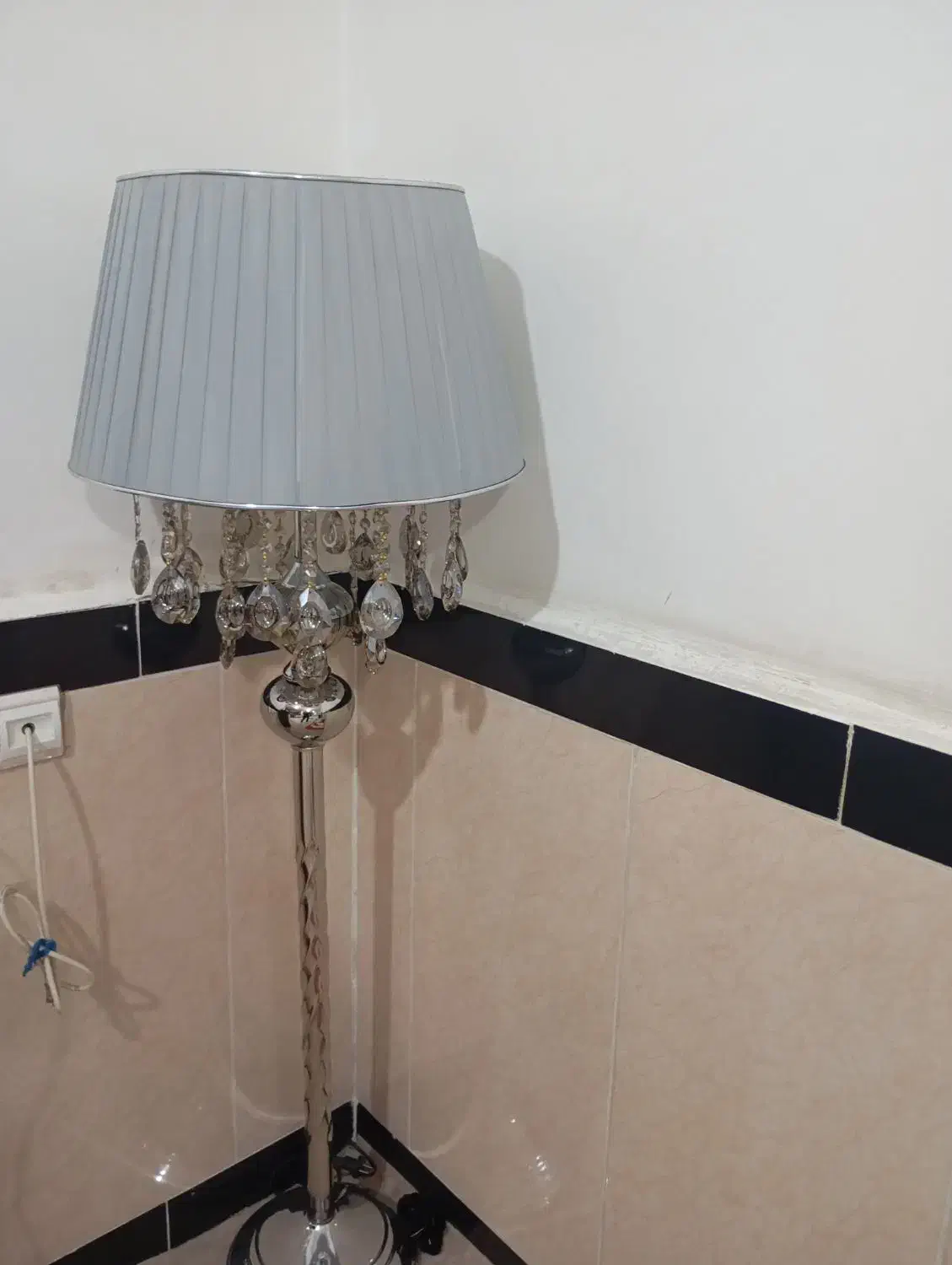 shk|چراغ خواب و آباژور|نقده, |دیوار