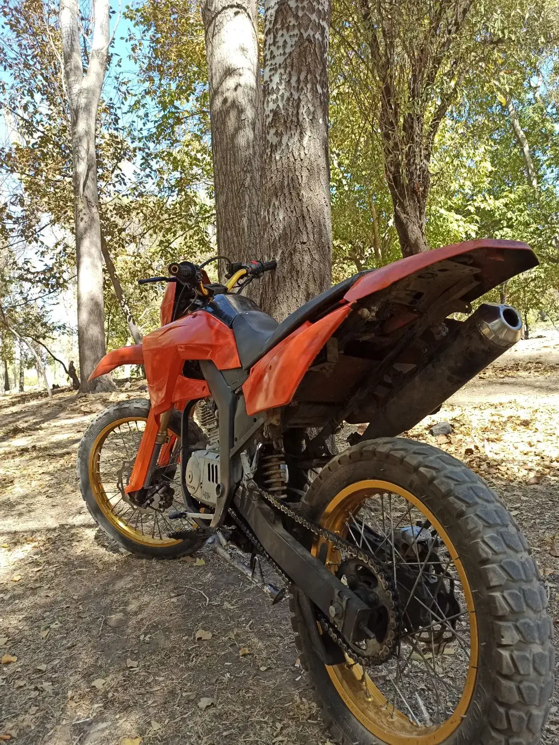 موتور تریلstr۲۰۰ انجین روان مدارک کامل|موتورسیکلت|تهران, سنگلج (شاپور)|دیوار