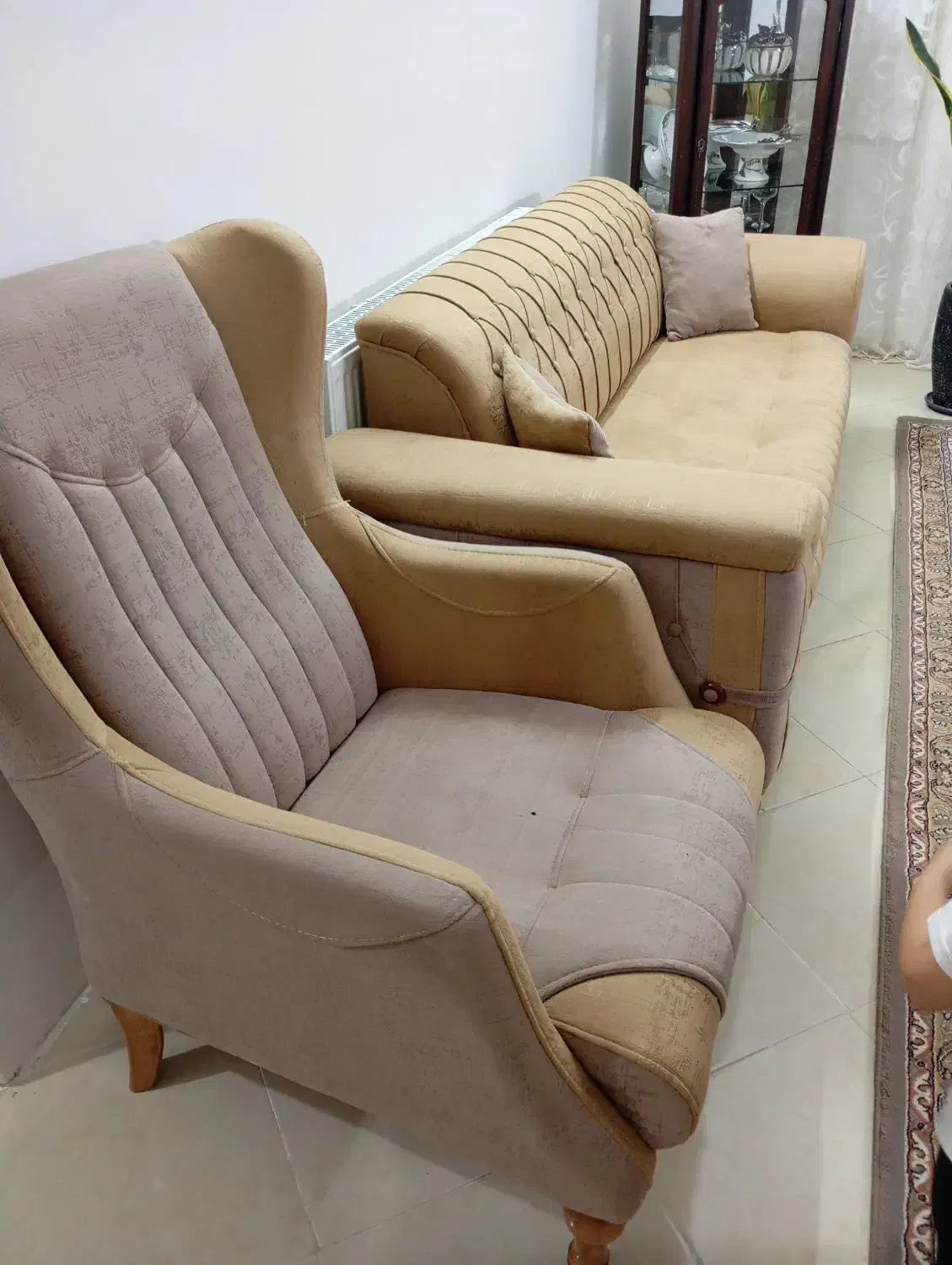 مبل راحتی چستر تختخواب شو|مبلمان خانگی و میز عسلی|گلبهار, شهر جدید گلبهار|دیوار