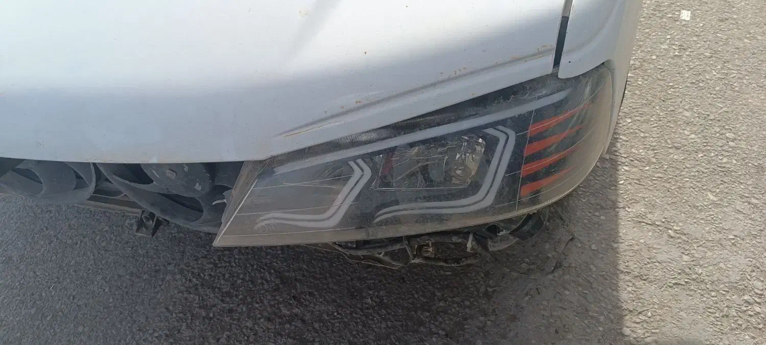 چراغ جلو سمت راننده پژو|قطعات یدکی و لوازم جانبی|کوهدشت, |دیوار