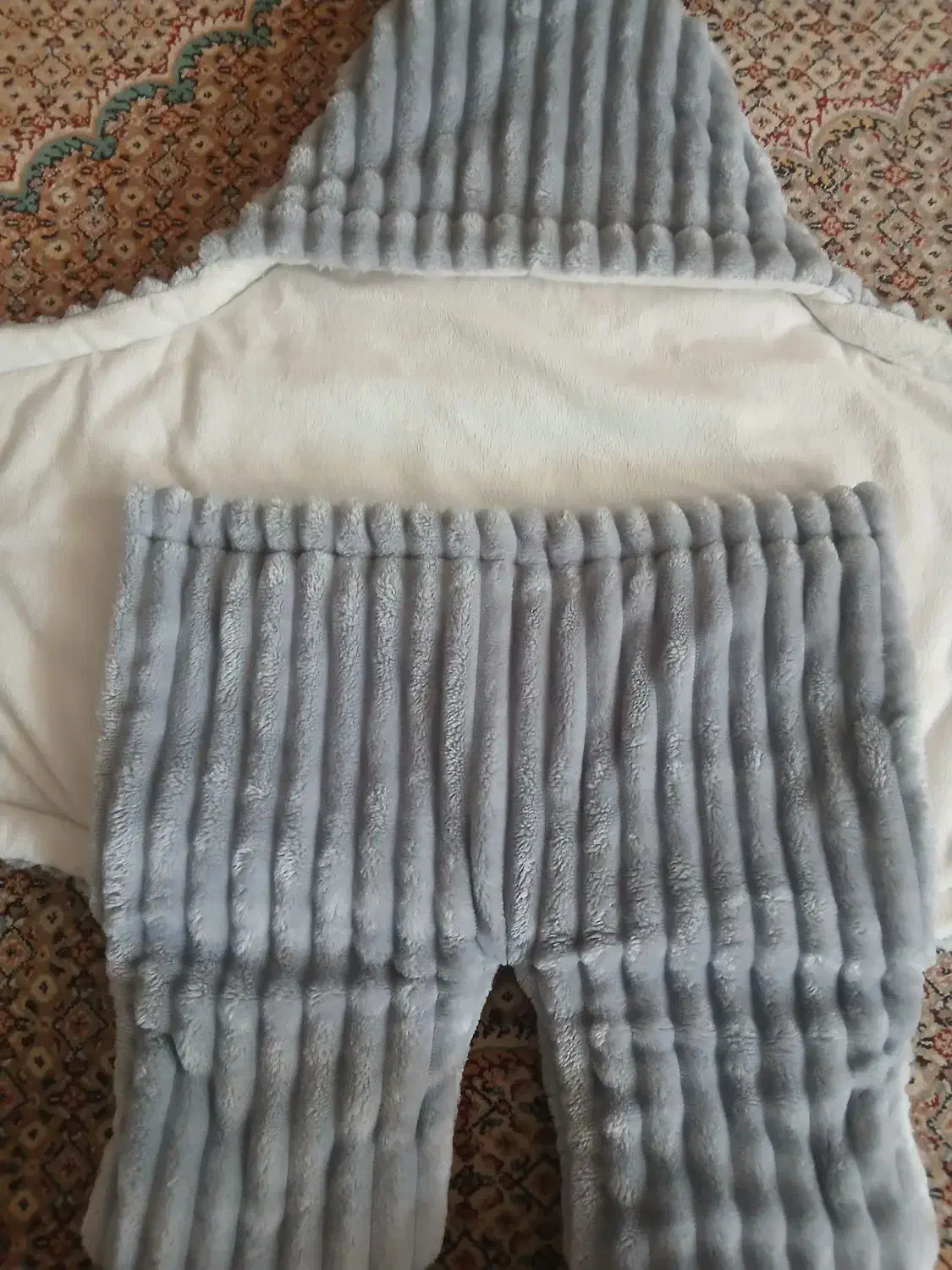 پتو قنداقی سالم و نو|اسباب و اثاث بچه|بروجرد, |دیوار