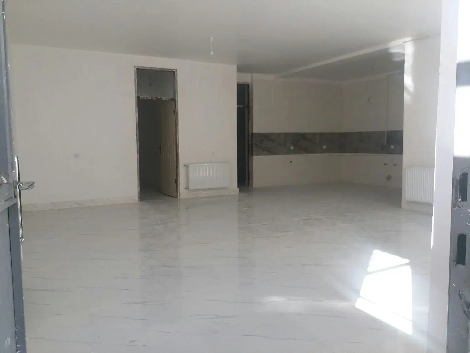 خانه ویلای طبقه همکف  شهرک هنرمندان|فروش خانه و ویلا|اسلام‌‌آباد غرب, |دیوار