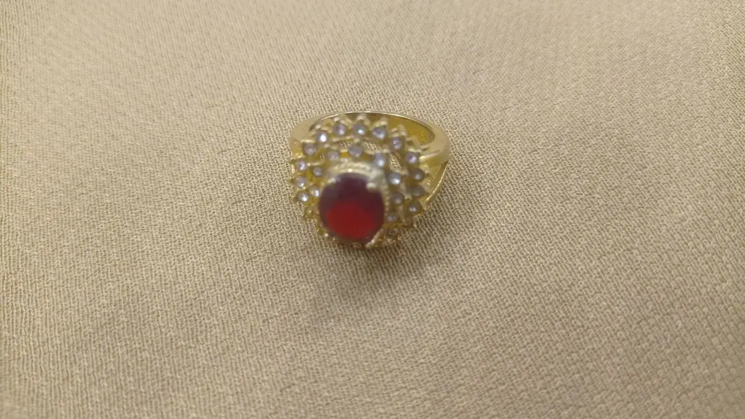 انگشتر رنگ ثابت|بدلیجات|همدان, |دیوار