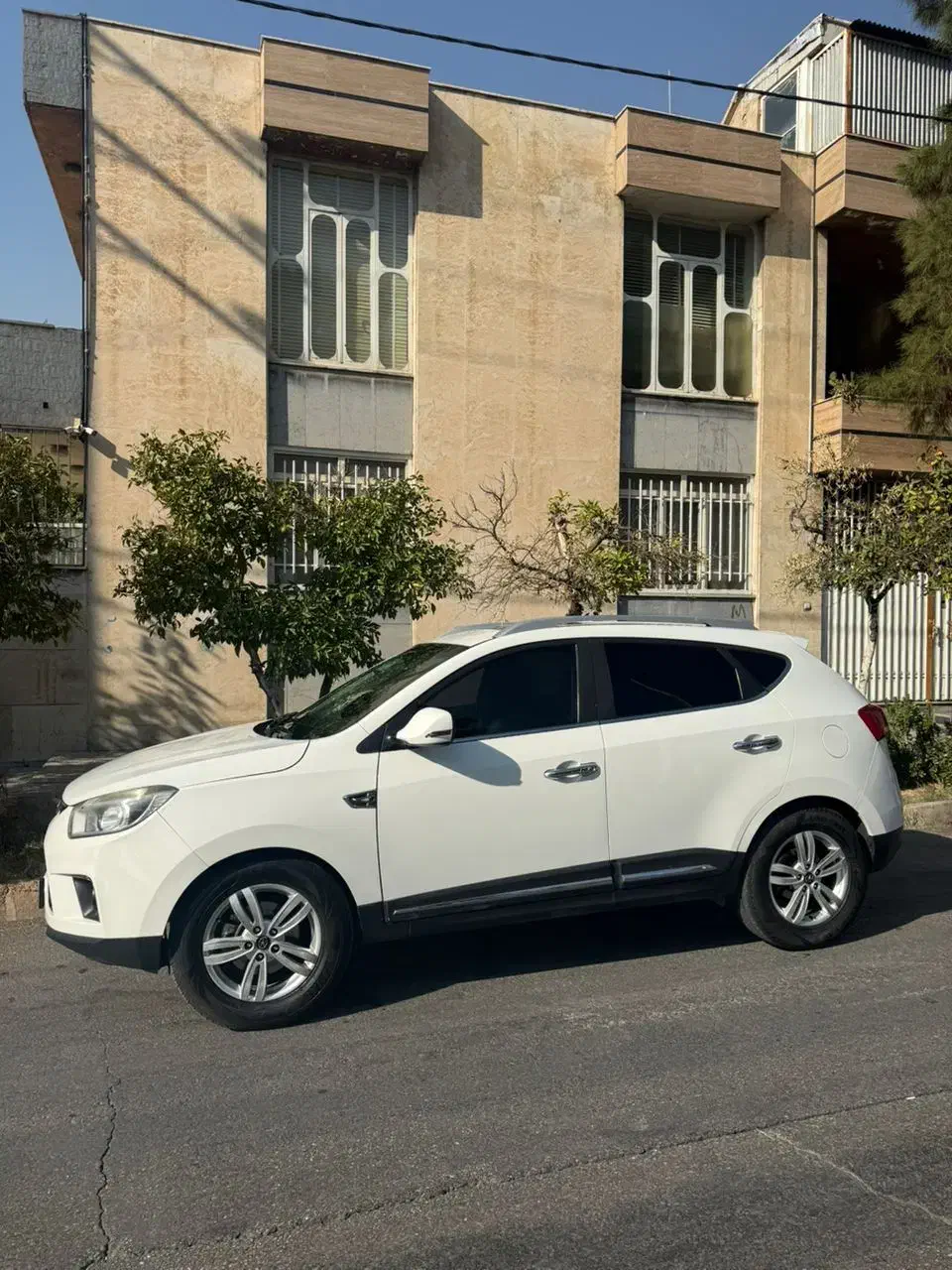 جک اس۵|خودرو سواری و وانت|شیراز, گود عربان|دیوار