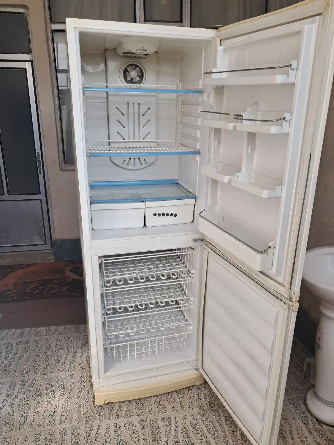 یخچال.فریزر بدون برفک|یخچال و فریزر|اردبیل, |دیوار