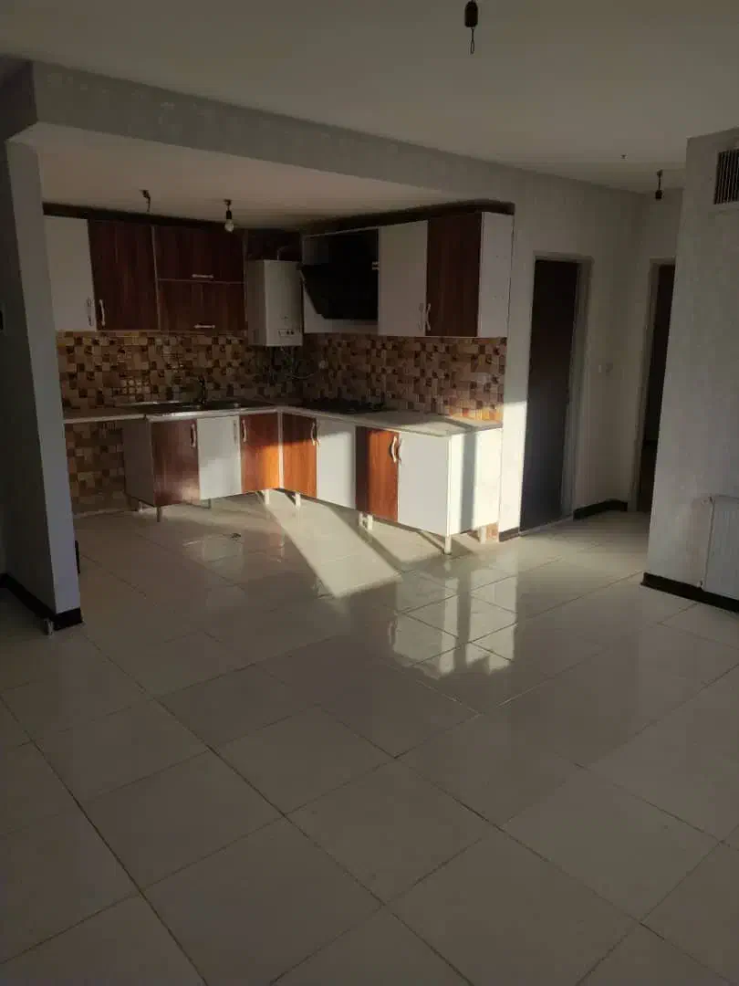 میخوای ازتورم بازار عقب نمونی این اگهی واسه خودته|فروش آپارتمان|پرند, فاز ۲|دیوار