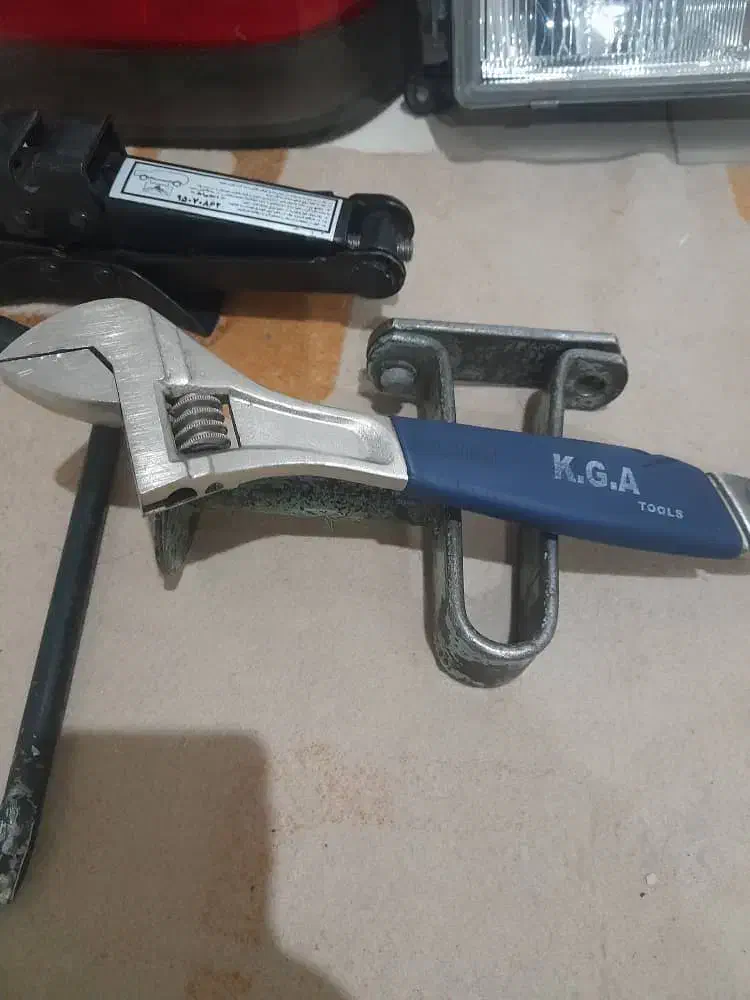 چراغ جلو و عقب پراید وآچارفرانسه|قطعات یدکی و لوازم جانبی|اهواز, کوی سعدی|دیوار