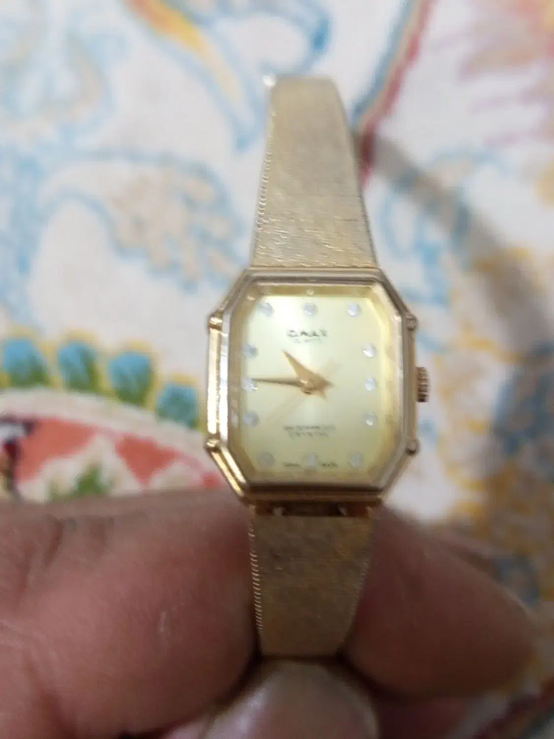 ساعت مچی زنانه قدیمی|ساعت|اصفهان, لاله|دیوار