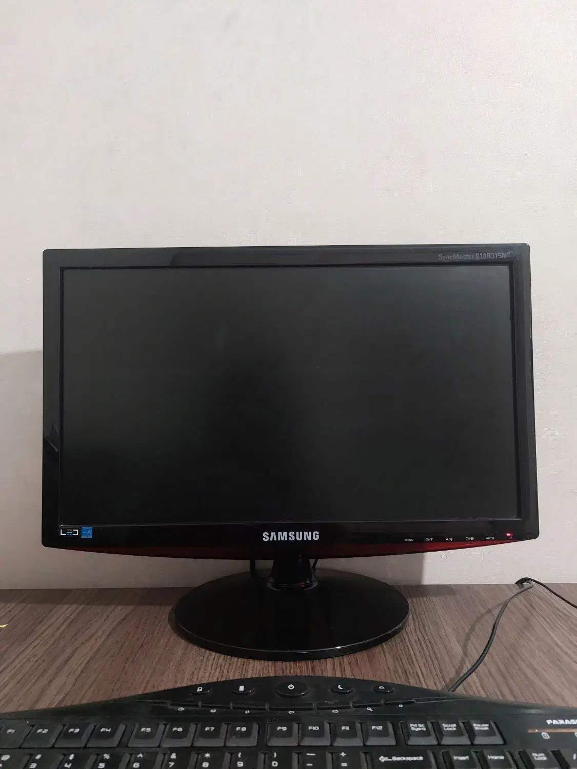 مانیتور LED 19 inch سامسونگ|قطعات و لوازم جانبی رایانه|تهران, اوقاف|دیوار