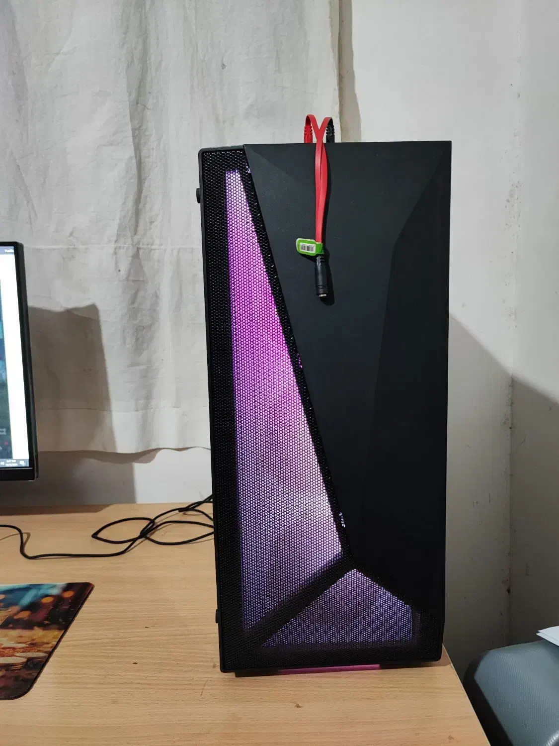 کیس گیمینگ فوق العاده|رایانه رومیزی|ساری, |دیوار