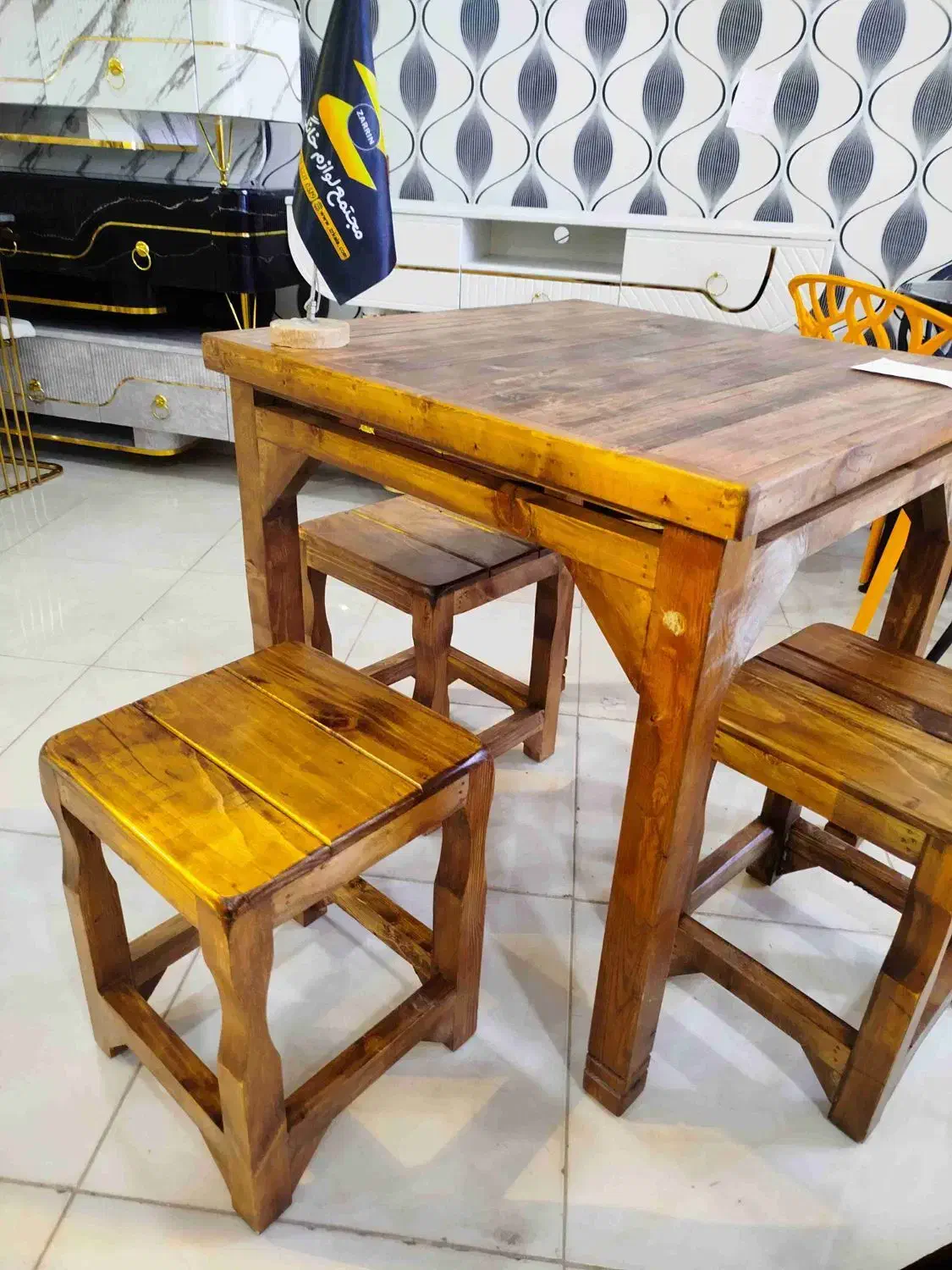 ناهارخوری سنتی چوبی در زرین کالا|میز و صندلی غذاخوری|یاسوج, |دیوار