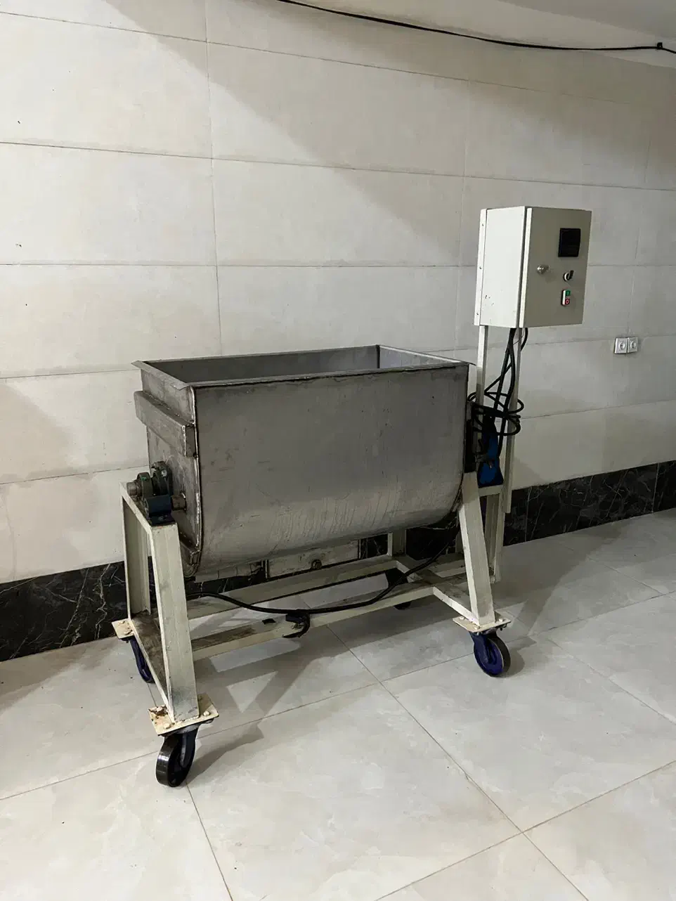 بسته بندی تنباکو|فروشگاه و مغازه|تهران, زعفرانیه|دیوار