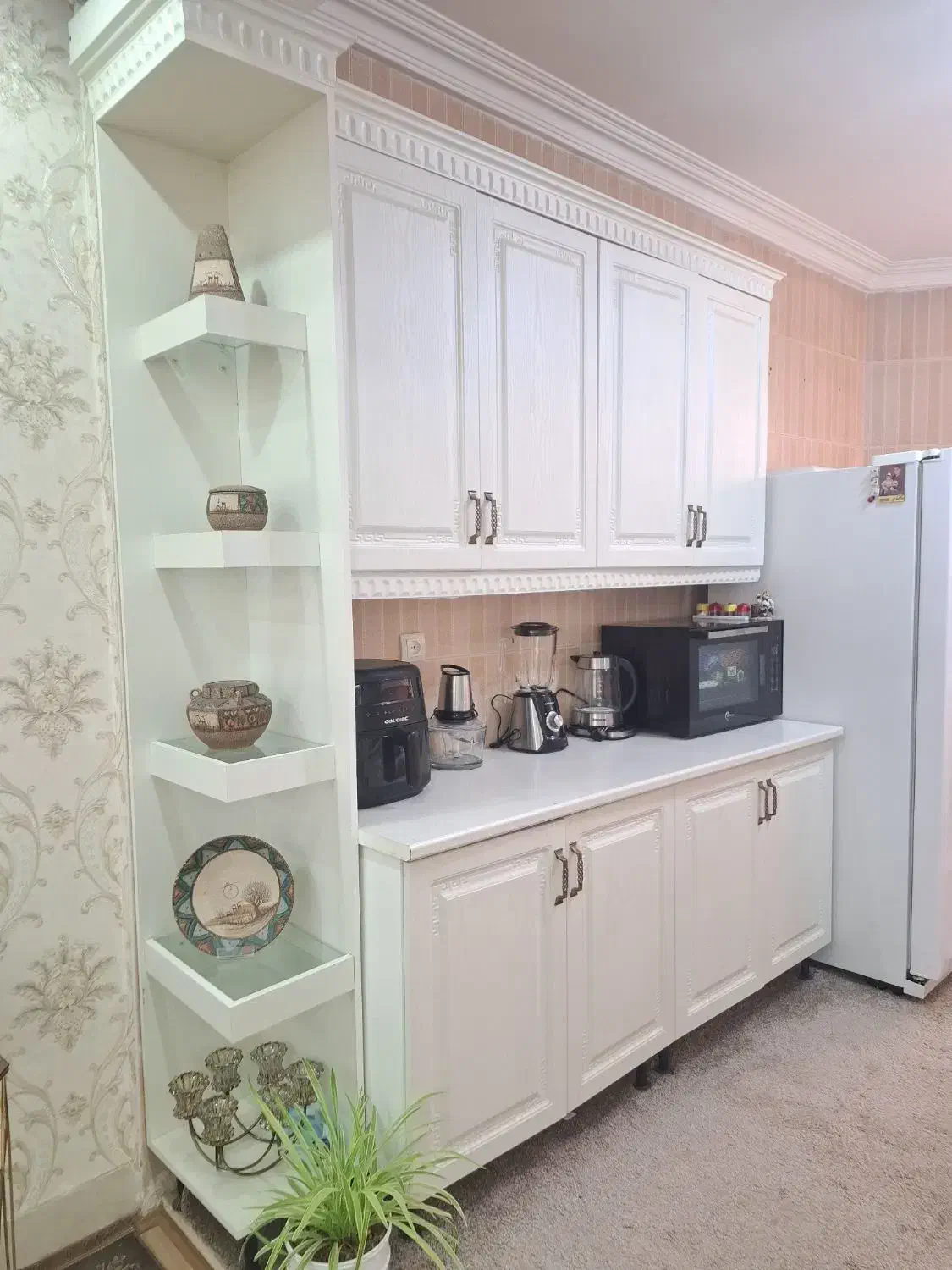 کابینت آشپزخانه MDF سفید CNC در حد نو|مصالح و تجهیزات ساختمان|هشتگرد, هیو|دیوار