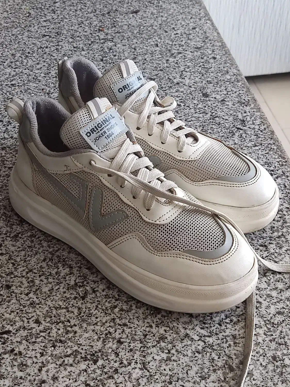 کفش اسپرت|کیف، کفش، کمربند|تربت جام, شهرک آزادگان|دیوار