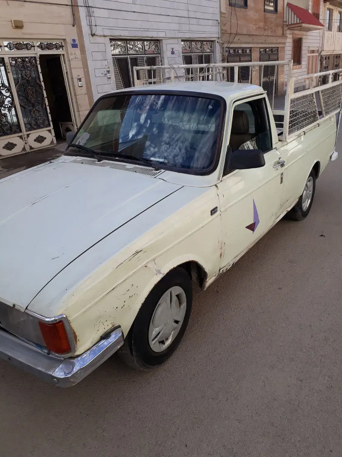 وانت مدل 84دوگانه سوز|خودرو سواری و وانت|بروجرد, |دیوار