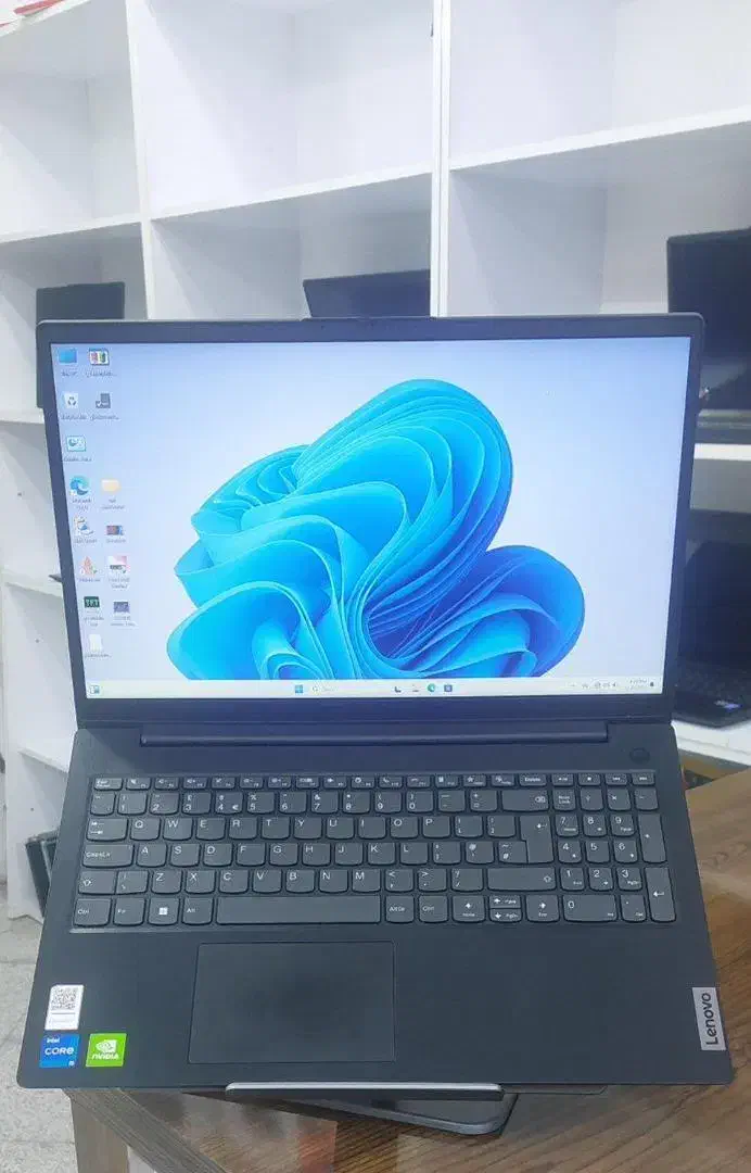 لپ تاپ گرافیک دار ، Lenovo|رایانه همراه|مشهد, ایثار|دیوار