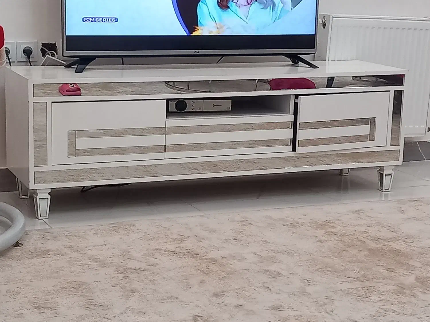 میز تلوزیون|میز تلویزیون|رشت, پیرکلاچای|دیوار