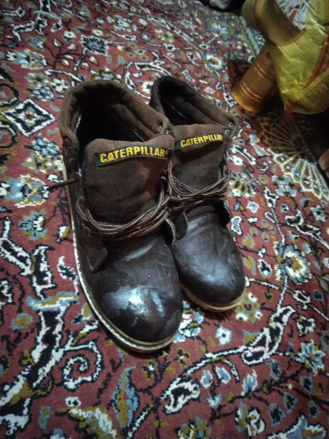 کفش|کیف، کفش، کمربند|چرداول, |دیوار