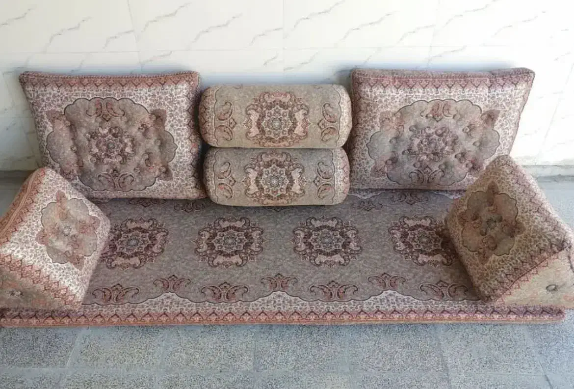 پخش عمده وخرده انواع شاه نشین|پشتی|یزد, |دیوار