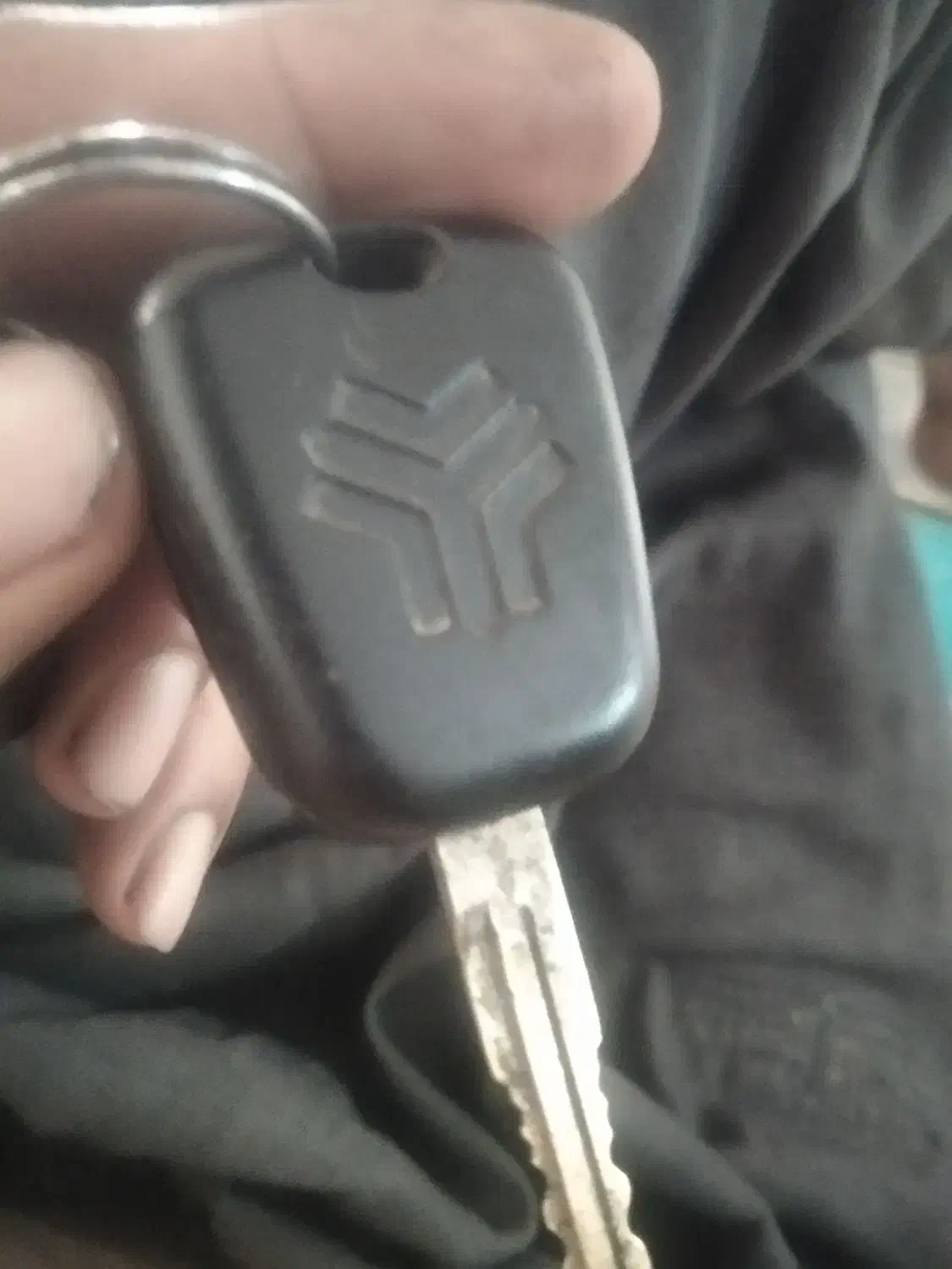 سویچ گمشده جاده چنگور به گهواره|اشیا|اسلامآباد غرب, |دیوار