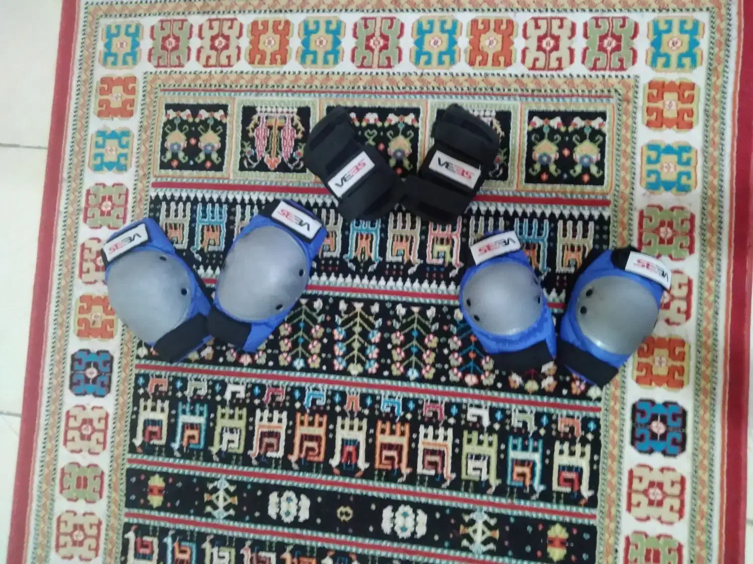 لوازم ایمنی اسکیت|دوچرخه، اسکیت، اسکوتر|اندیشه, اندیشه فاز ۲|دیوار