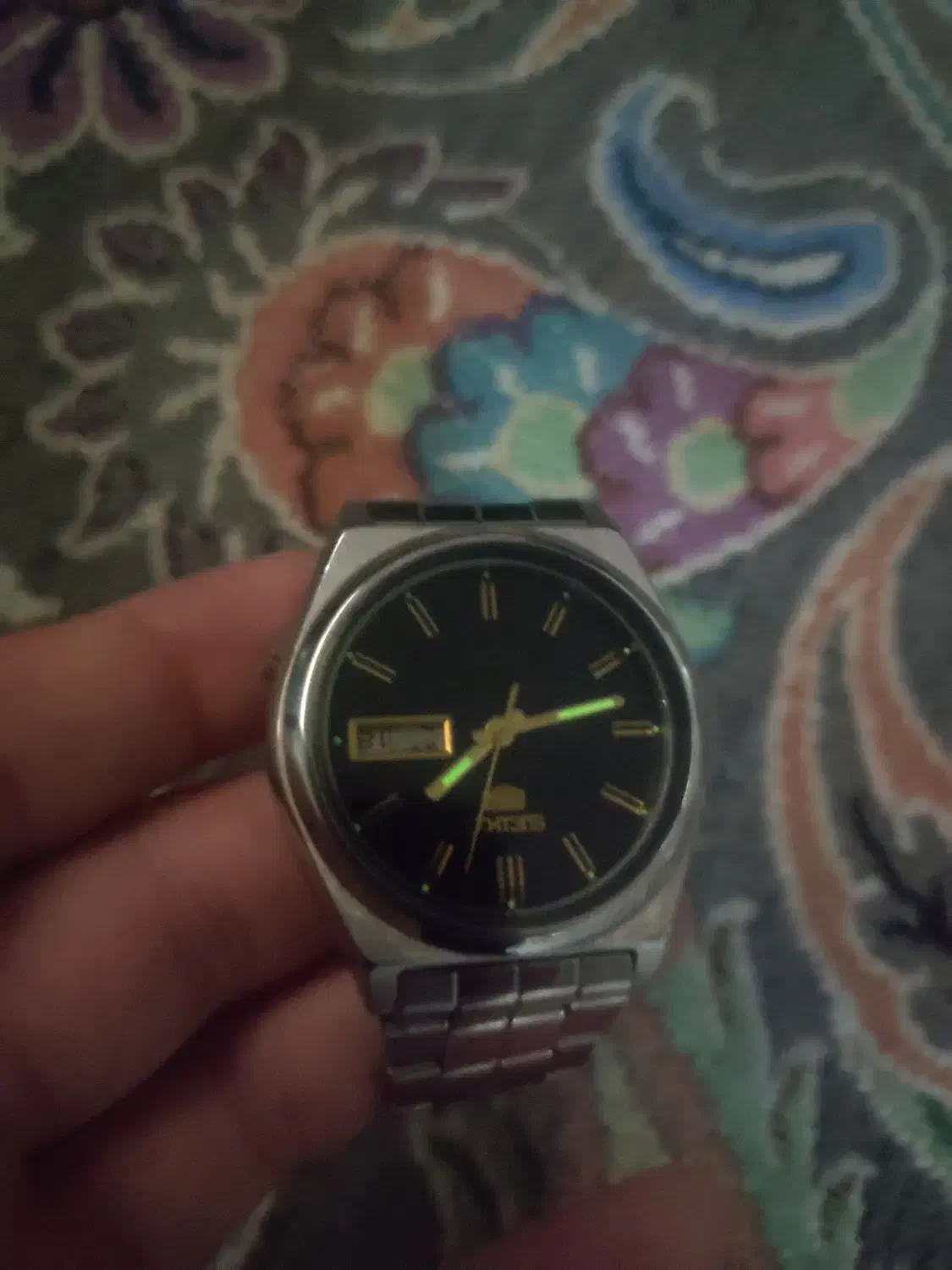 ساعت سکو پنج اص ژاپن|ساعت|قم, نیروگاه|دیوار