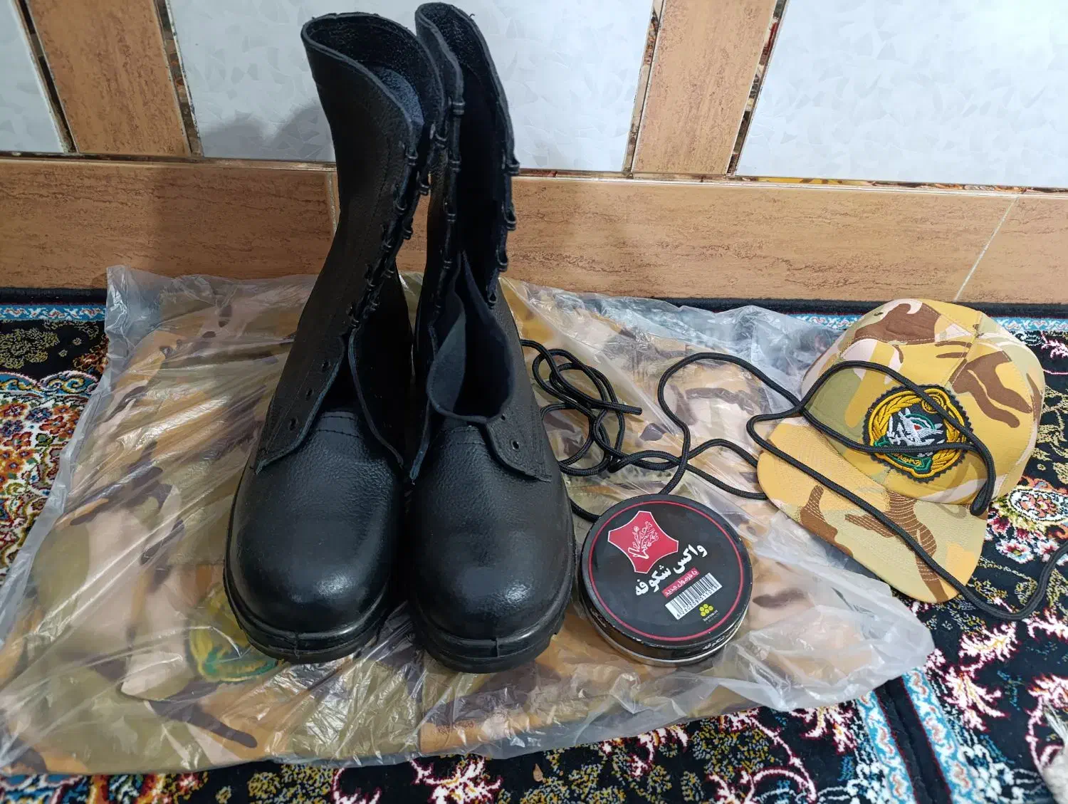 ست سربازی|لباس|دورود, |دیوار