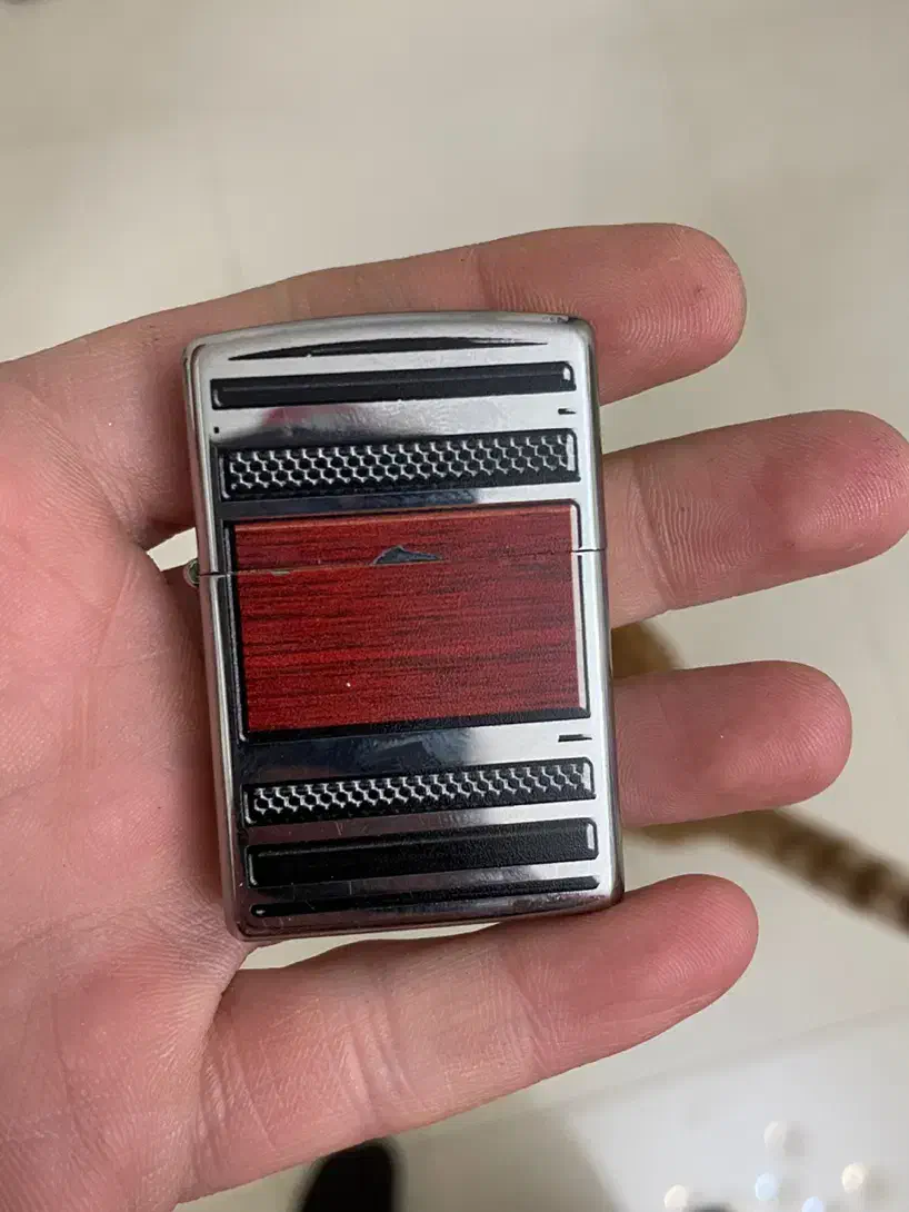 فندک زیپو اصلی طرح چوب|کلکسیون اشیاء عتیقه|تهران, تهرانپارس جنوبی|دیوار