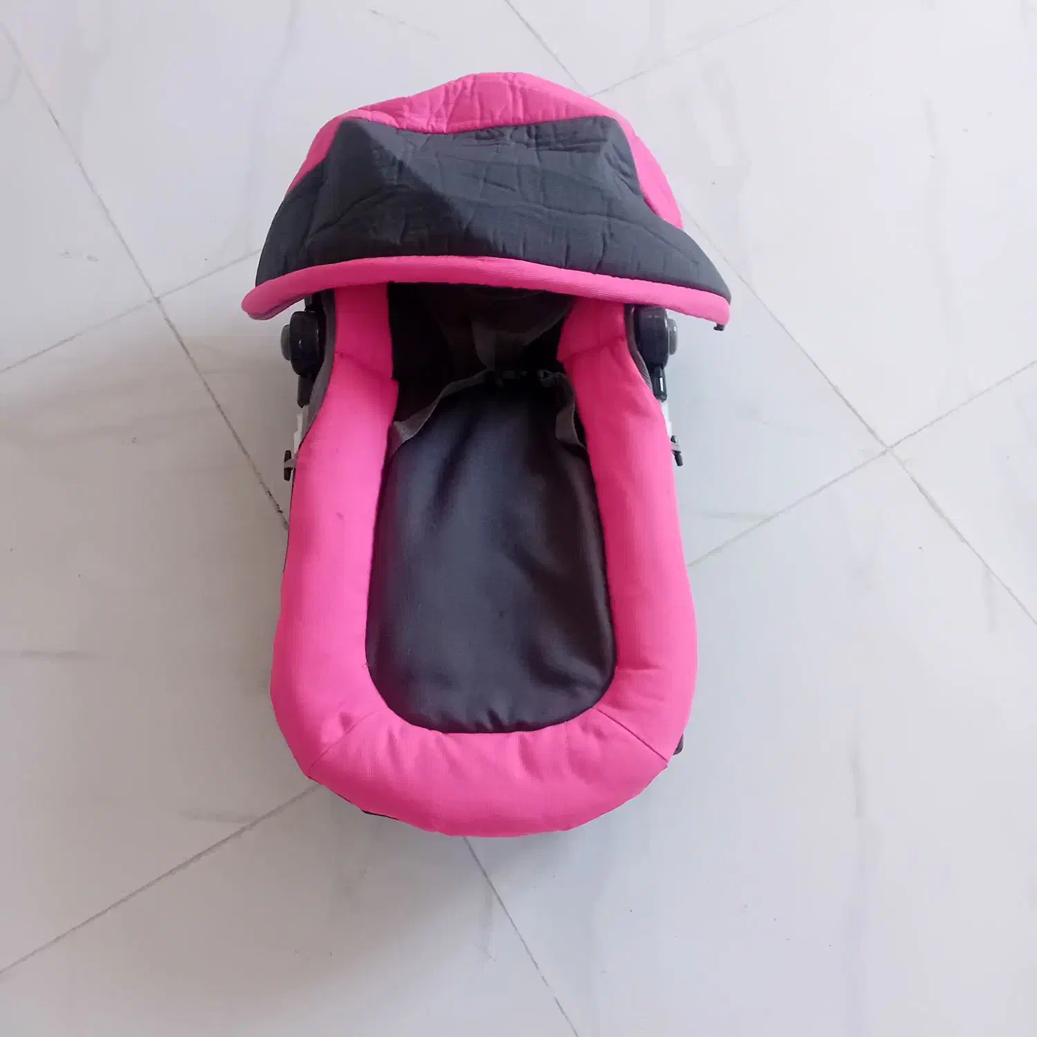 کریر در حد نو|کالسکه و لوازم جانبی|ایذه, |دیوار