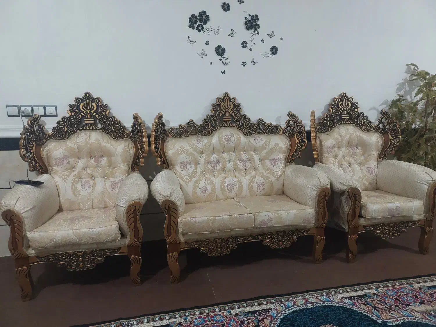 مبل سلطنتی|مبلمان خانگی و میز عسلی|بندر گناوه, |دیوار