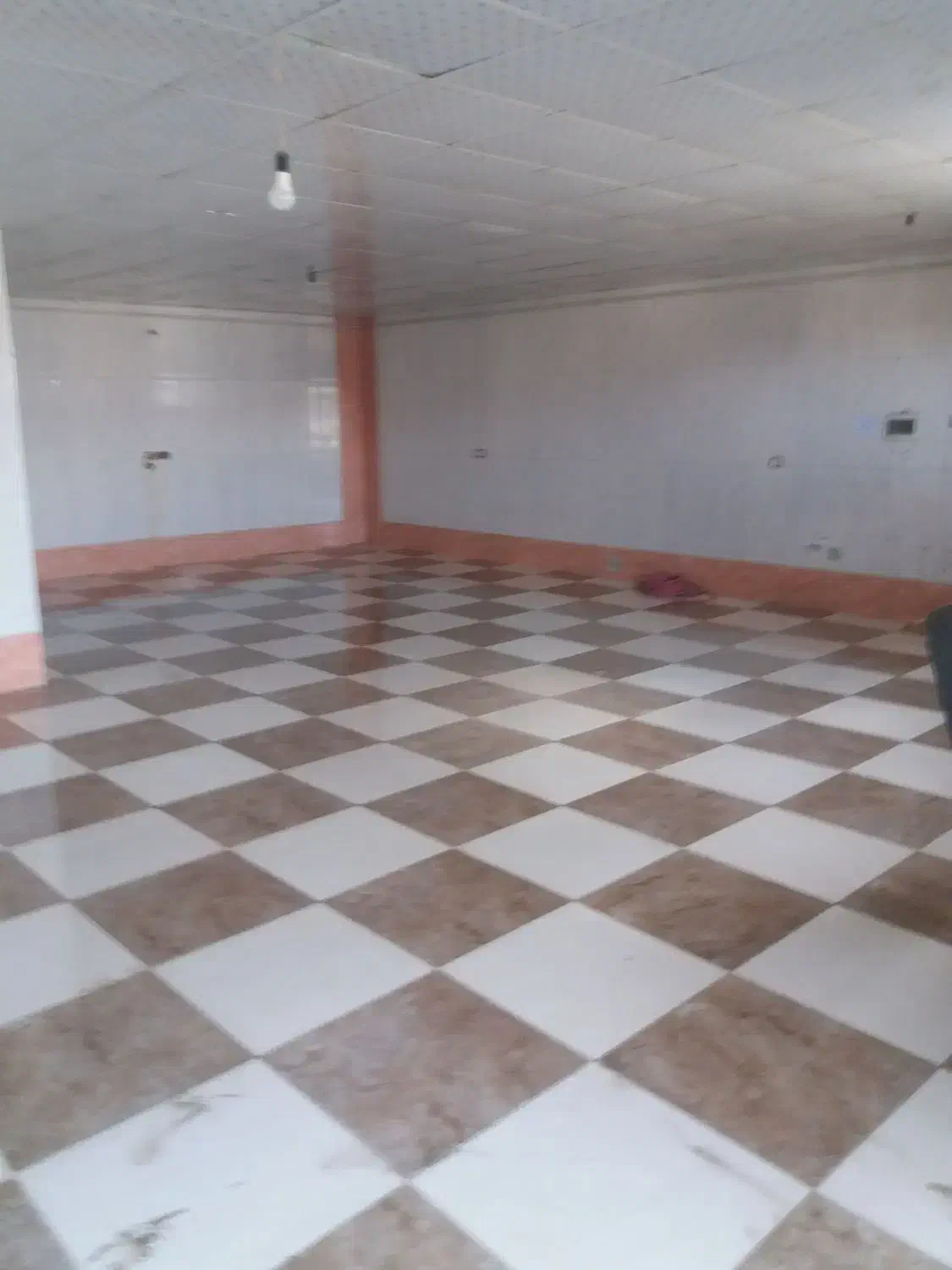 اجاره ۱۸۰ متر|اجارهٔ مغازه و غرفه|سنندج, |دیوار