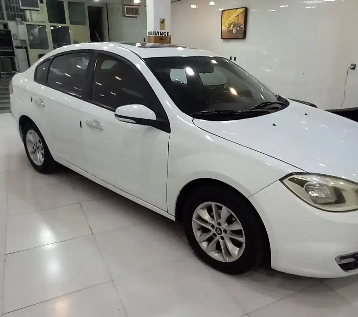 برلیانس 330اتومات مدل 97موتور 1650|خودرو سواری و وانت|تهران, تهرانپارس شرقی|دیوار