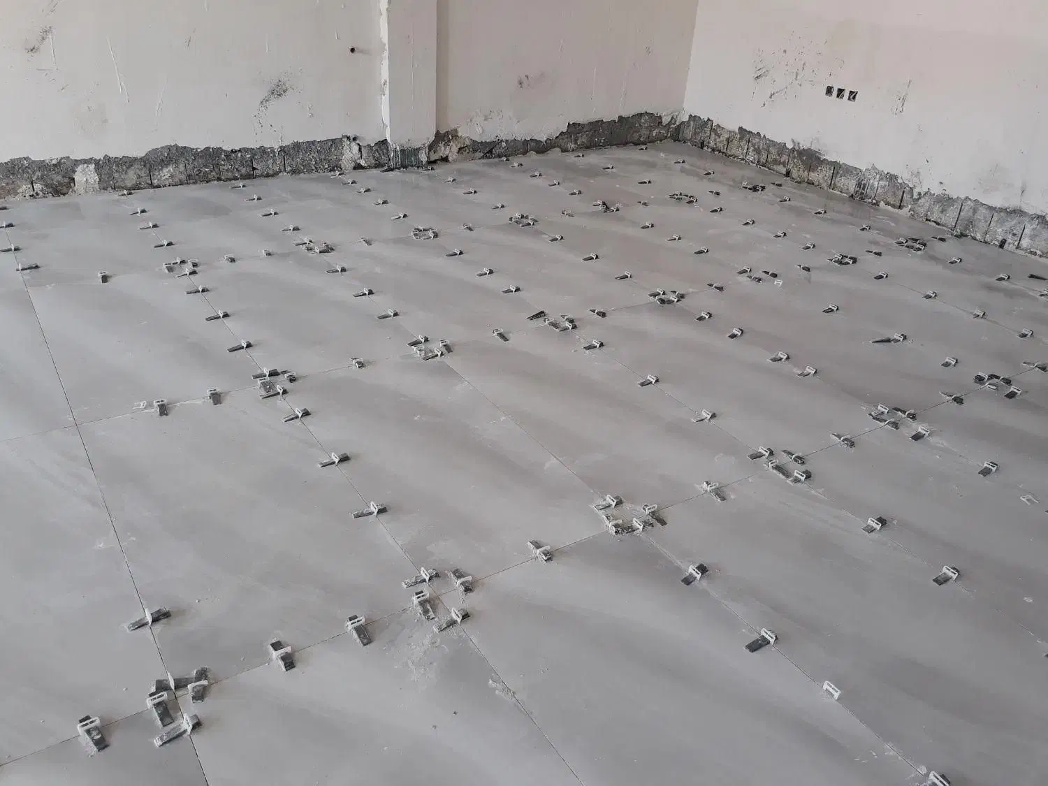 کاشی کاری وسرامیک کاری|خدمات پیشه و مهارت|بیرجند, |دیوار