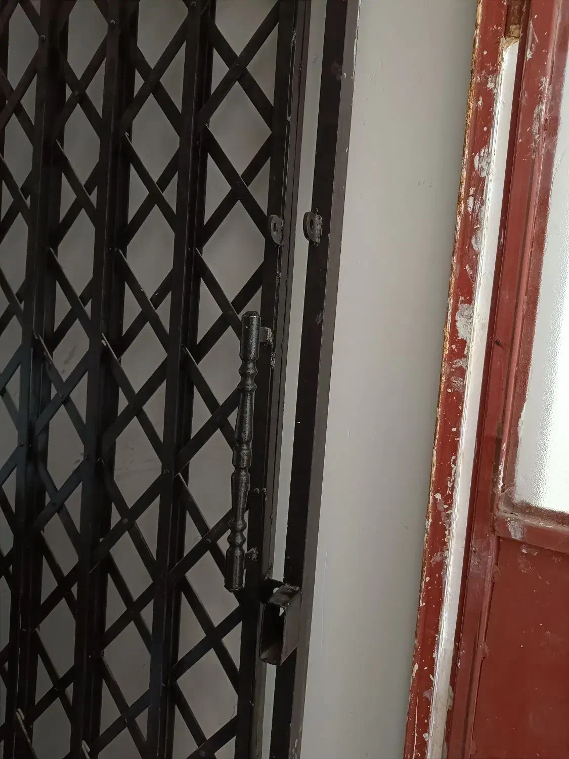 درب آکاردئونی|مصالح و تجهیزات ساختمان|پرند, فاز ۴|دیوار