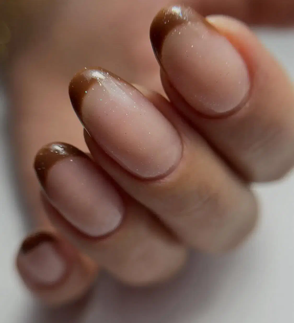 کاشت ناخن با قیمت مناسب و آموزش خدمات ناخن و میکاپ|خدمات آموزشی|قشم, |دیوار