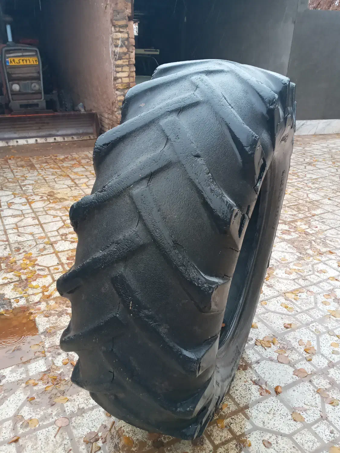 لاستیک|قطعات یدکی و لوازم جانبی|تربت‌حیدریه, پائین ولایت|دیوار