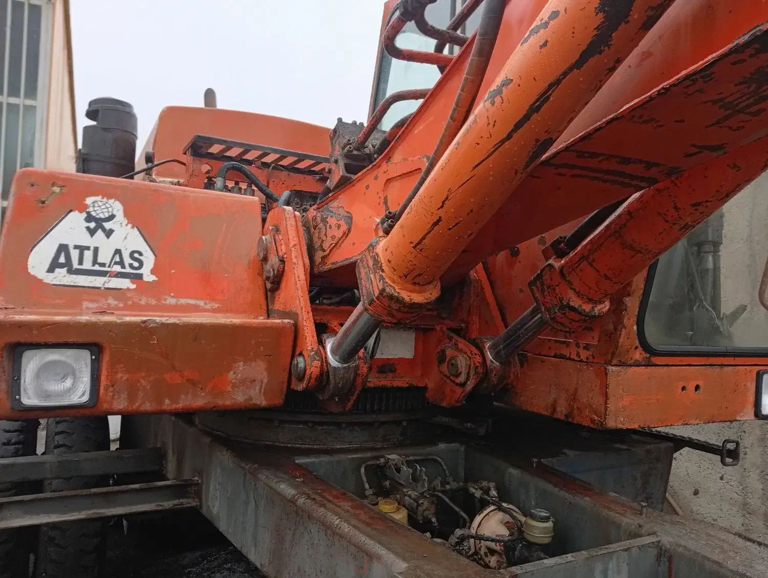 بیل لاستیکی اطلس|خودرو سنگین|تبریز, |دیوار