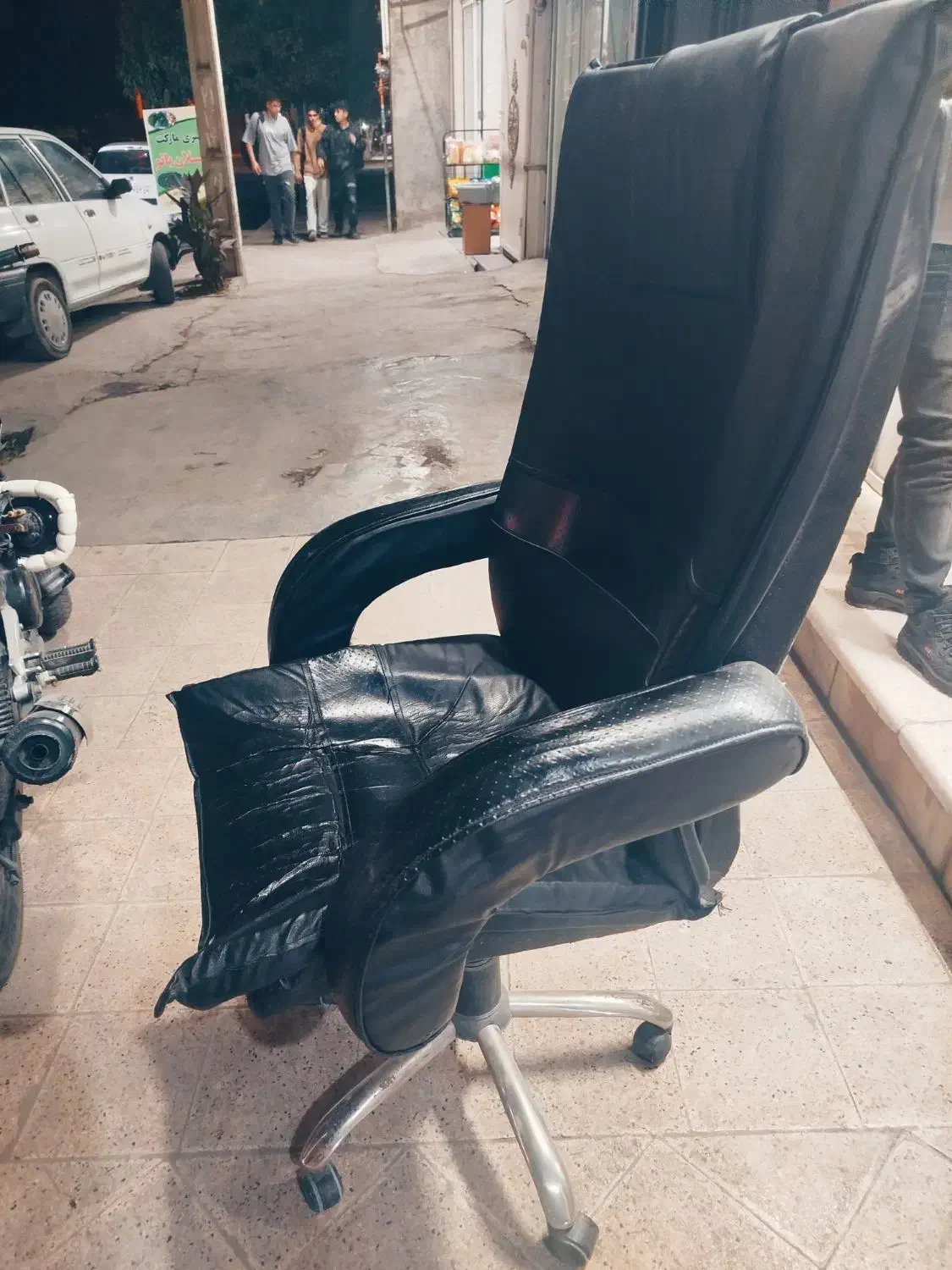 فروش فوری صندلی جک دار مدیریتی و اداری سالم|صندلی و نیمکت|گرگان, |دیوار