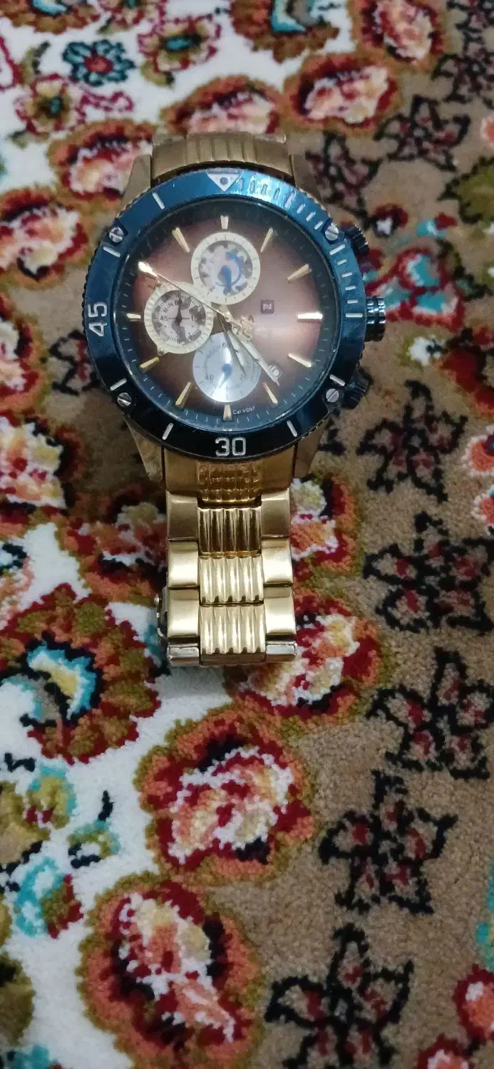 ساعت مچی بند استیل طلایی رنگ|ساعت|تهران, شکوفه (عبدل آباد)|دیوار