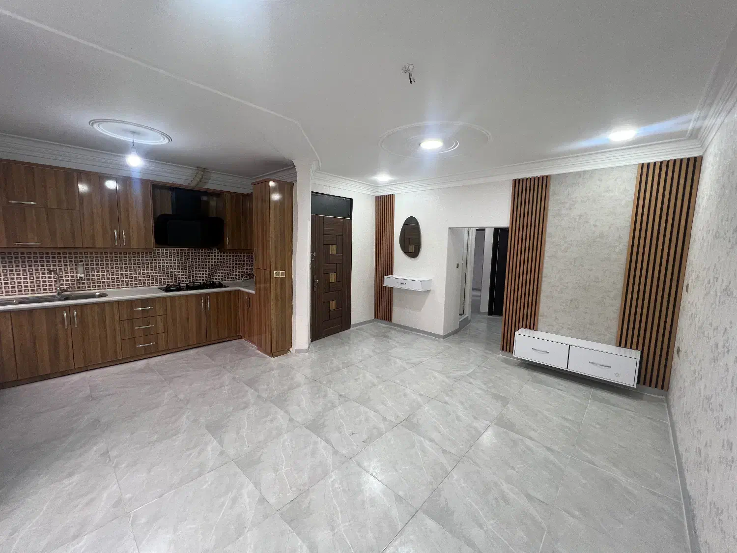 فروش واحد 78متری طبقه اول|فروش آپارتمان|صومعهسرا, |دیوار