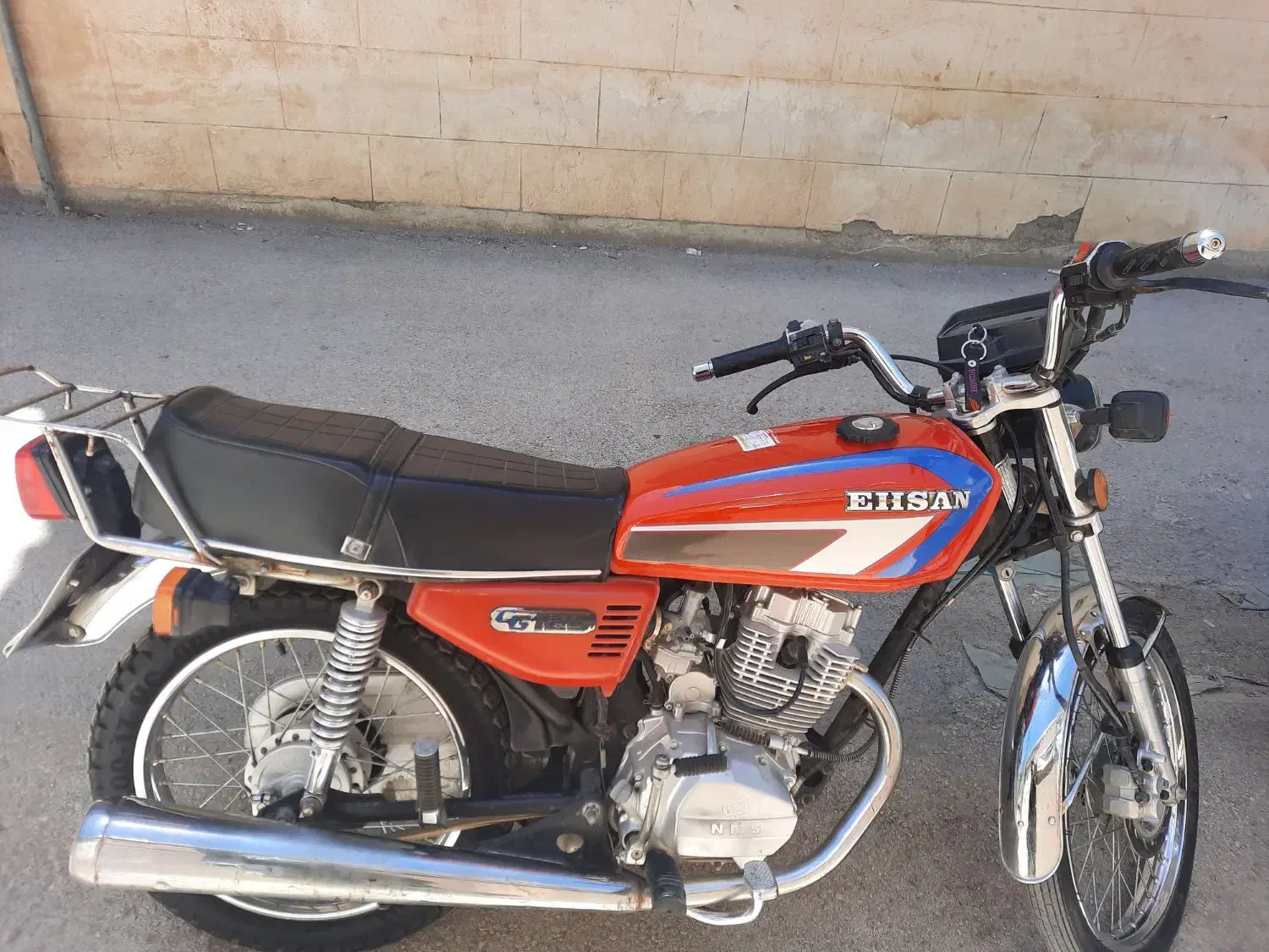 سلام موتور ۱۵۰ کاربرات|موتورسیکلت|همدان, |دیوار