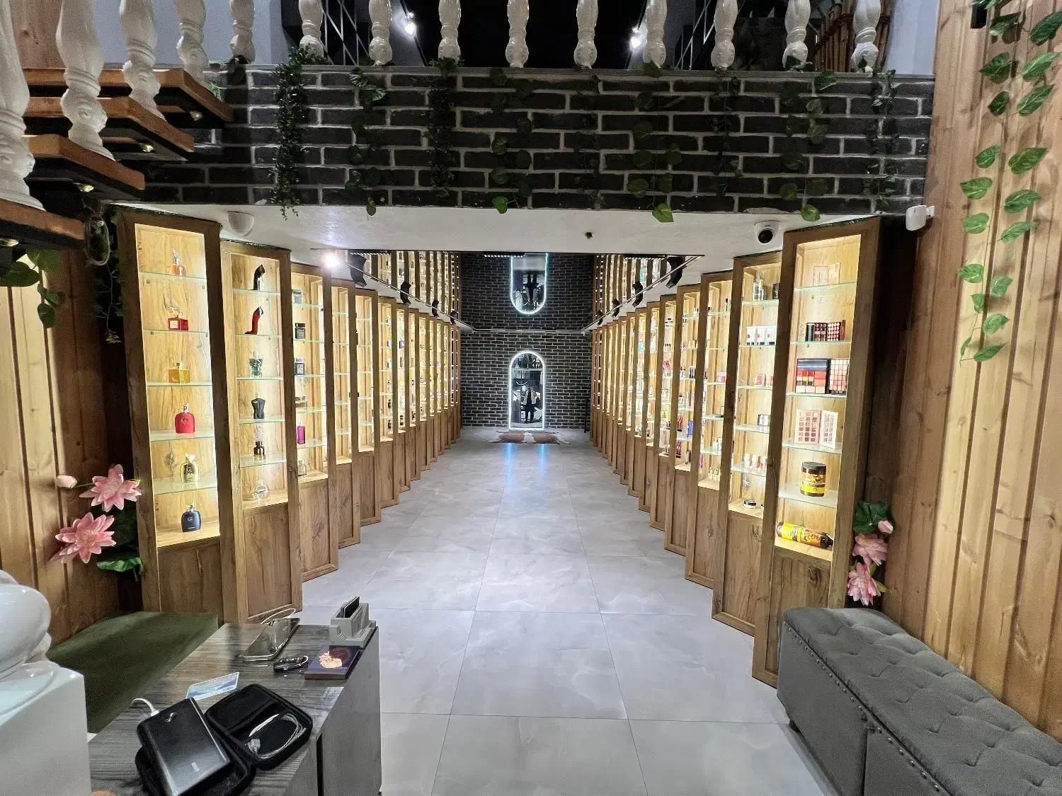 فروش دکوراسیون کلی و جزئی حتی با چک مدت دار|فروشگاه و مغازه|اهواز, زیتون کارمندی|دیوار