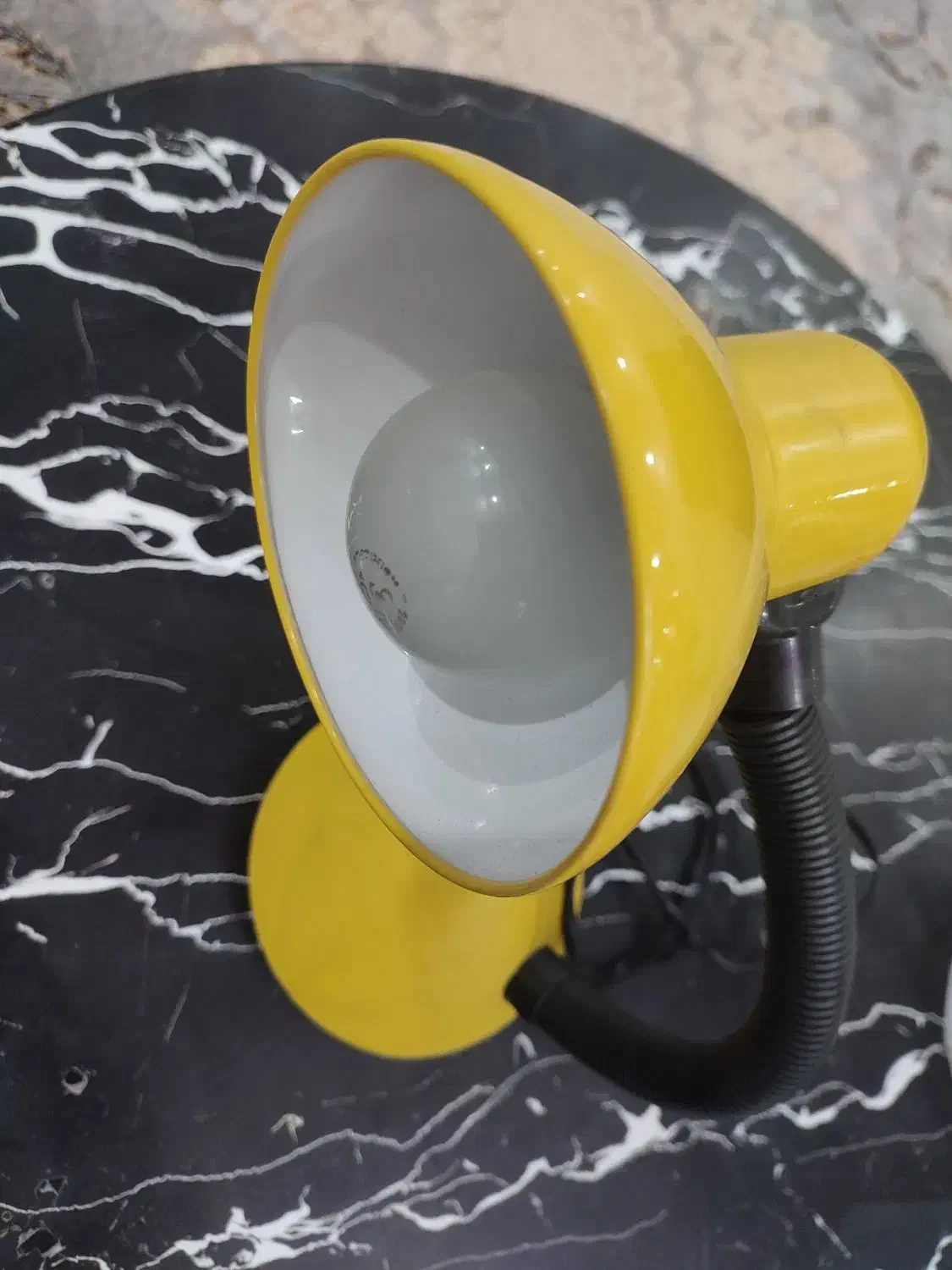 چراغ مطالعه (مدل خرطومی)|لوازم التحریر|فولادشهر, B5|دیوار